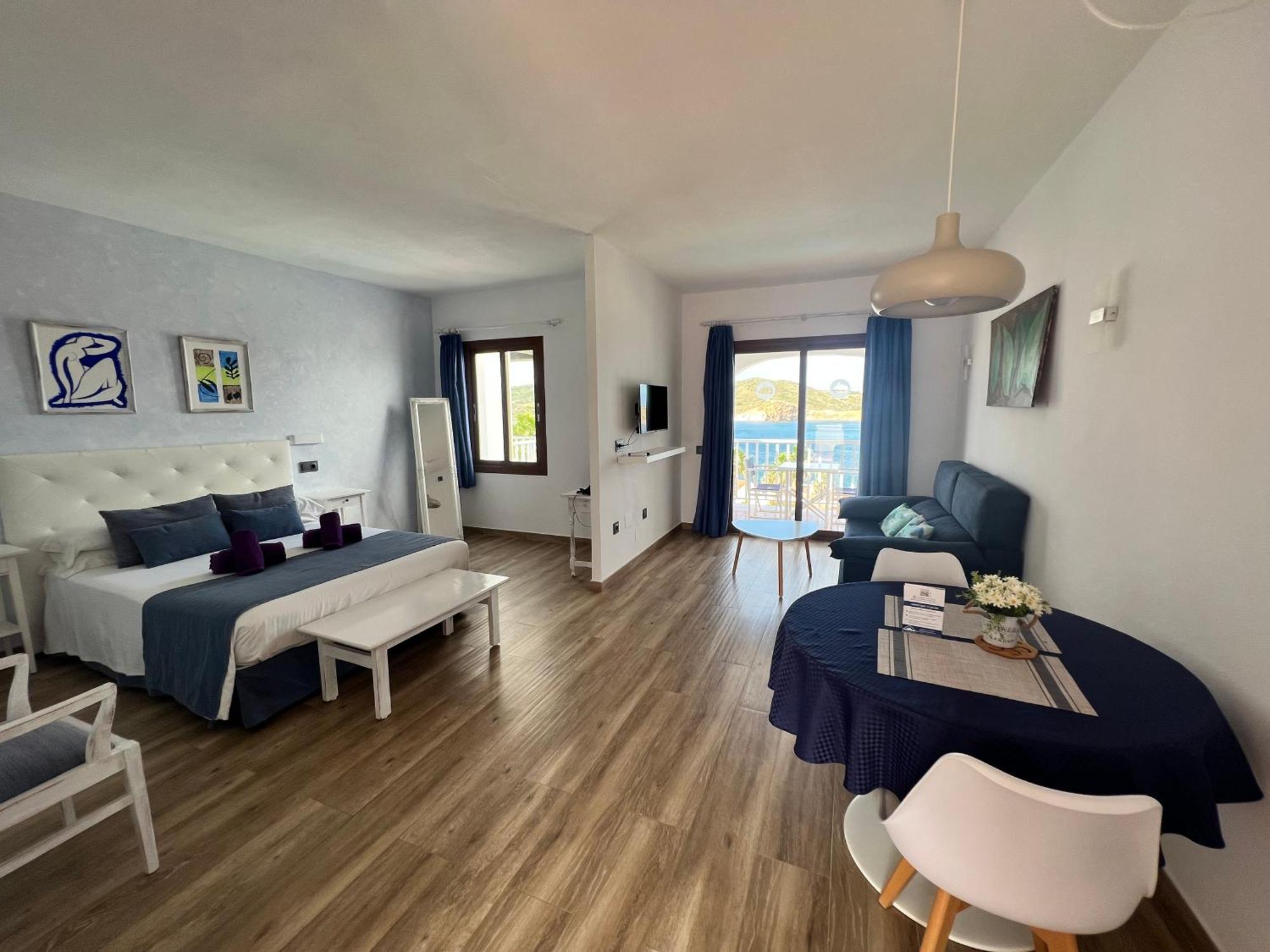 Apartamentos El Bergantin Menorca Club Fornells  Exterior photo